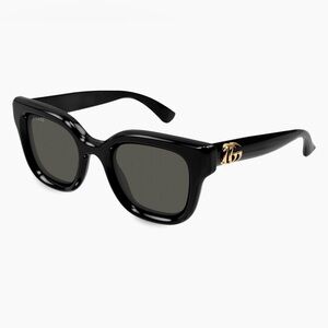 Gucci Black Sunglasses 49mm